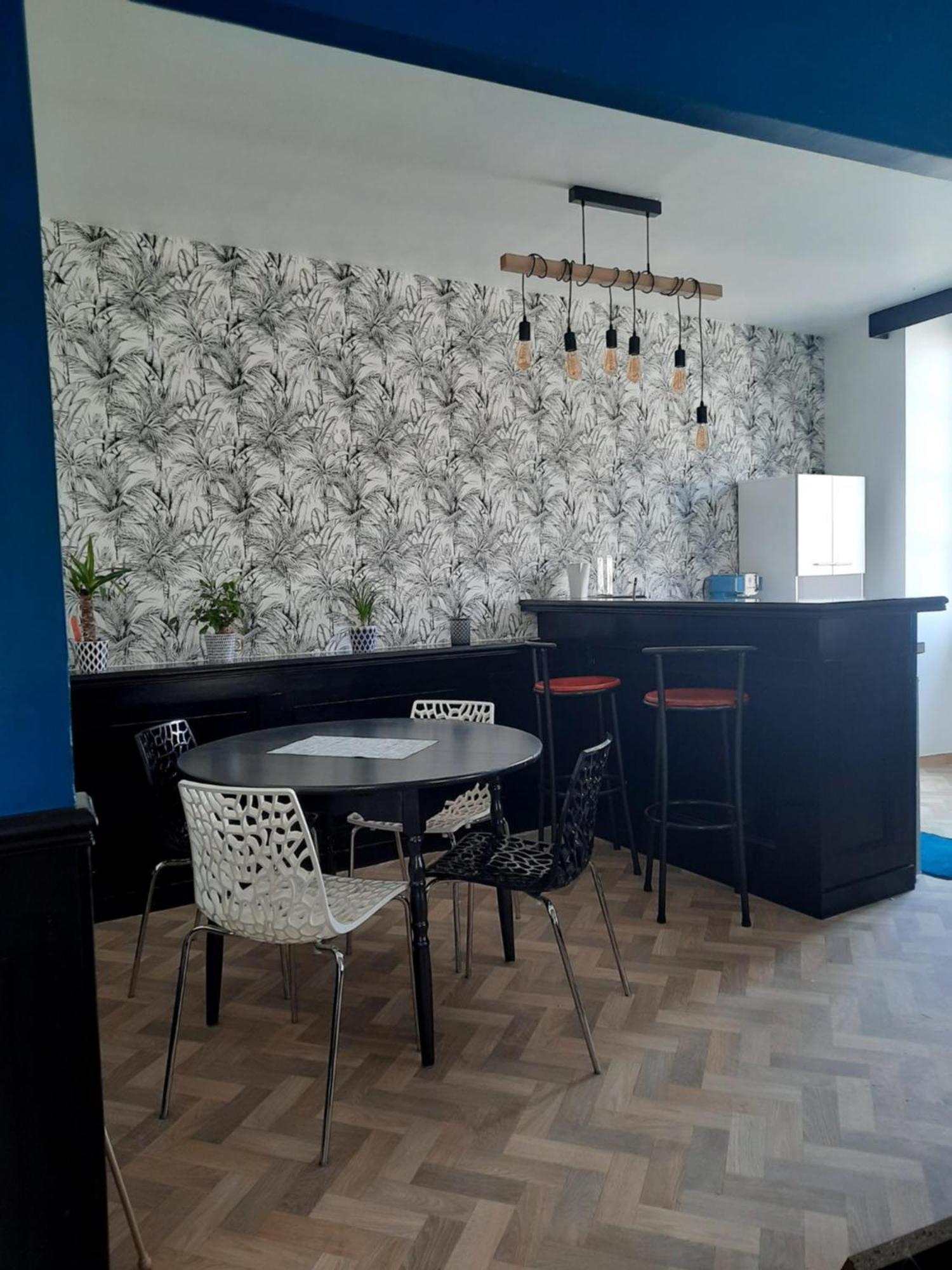 Duplex Place Du Marche Saint-Jean-dʼAngély エクステリア 写真